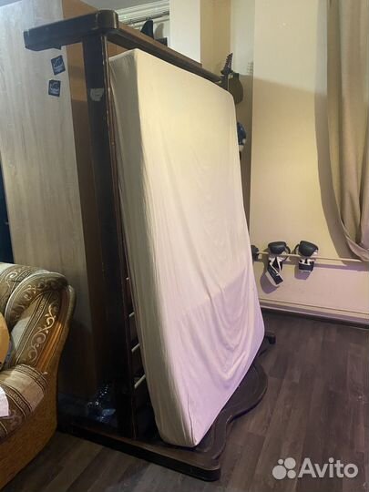 Кровать с матрасом бу