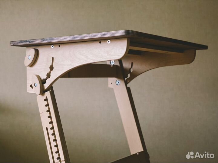 Парта конторка