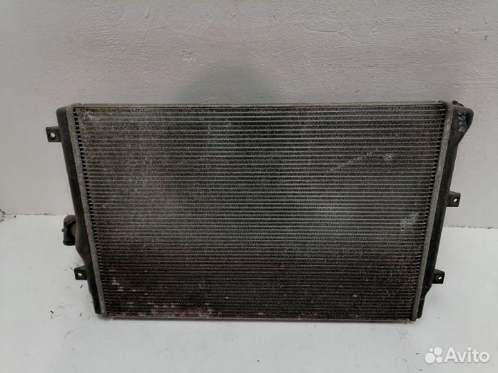 Радиатор двс Volkswagen Passat B7 1.6 TDI 2010