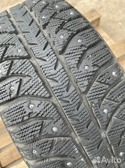 Bridgestone Ice Cruiser 7000 205/55 R16