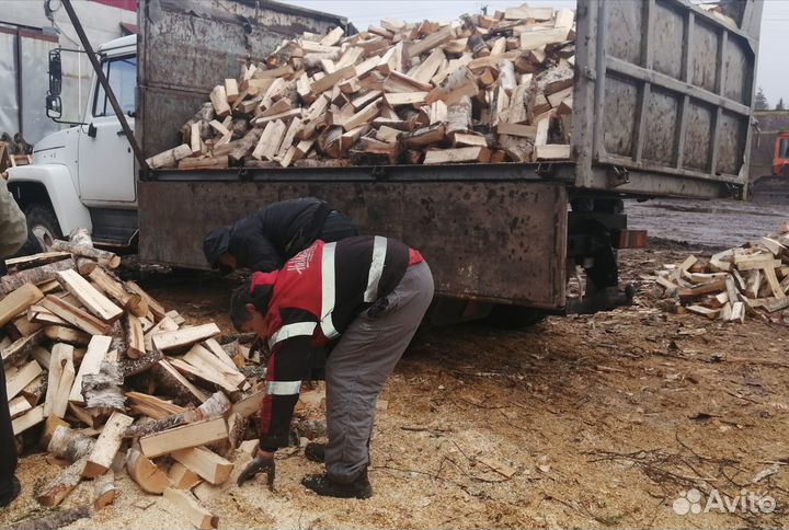 Дрова в укладку