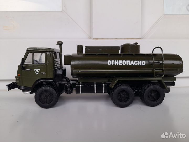 Камаз 5320 военный бензовоз элекон 1:43