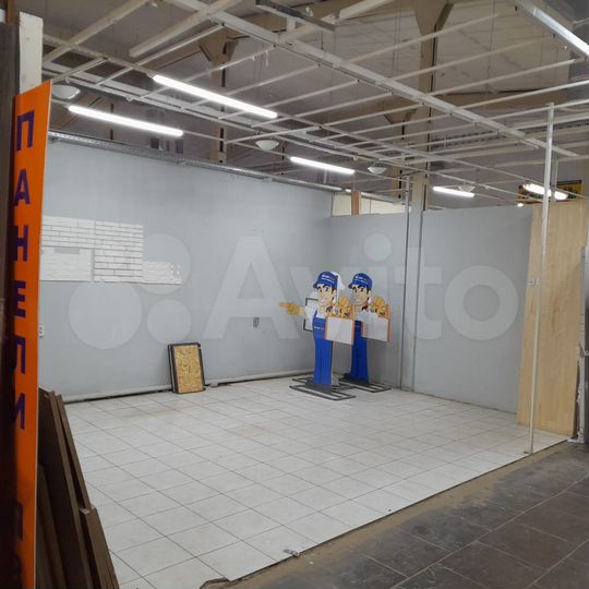 Торговая площадь, 24.8 м², на Строительном рынке