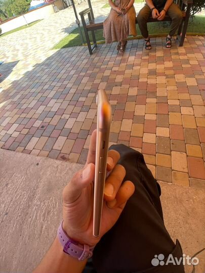 Телефон iPhone 8 plus