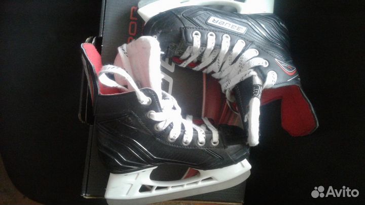Продаю детские коньки bauer X300, размер ear 29, 5