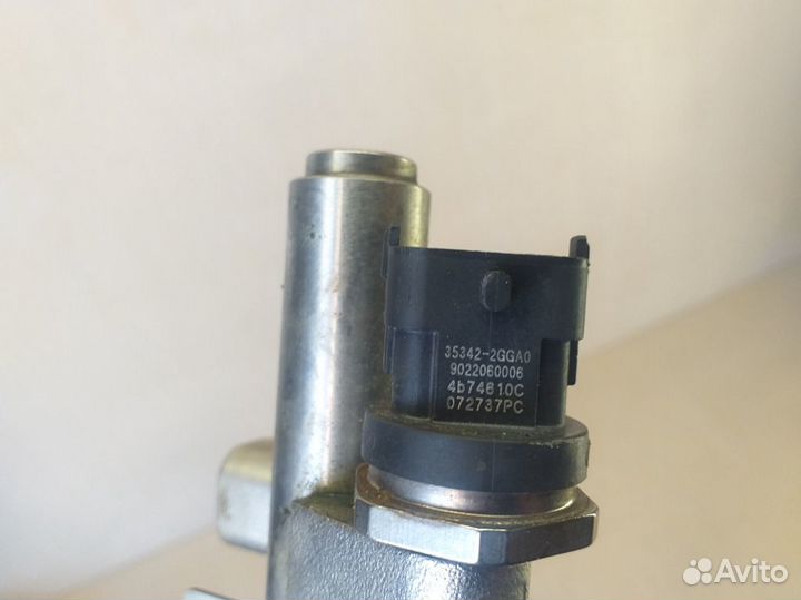 Рампа топливная с датчиком Kia Optima 4 JF