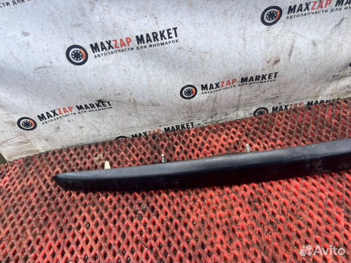 Накладка крышки багажника Ford Focus 2 седан