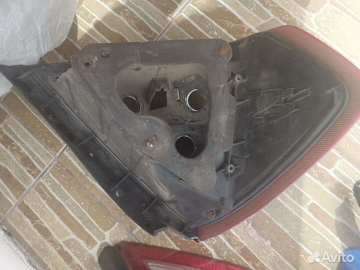 Задний стоп сигнал nissan tiida latio правый