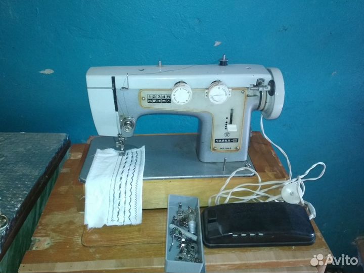 Швейная машина Чайка 3
