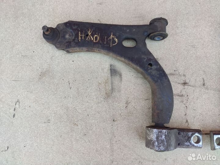 Рычаги передние Ford Fusion Fiesta Форд Фьюжен