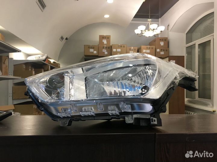 Фара левая Hyundai Creta галоген