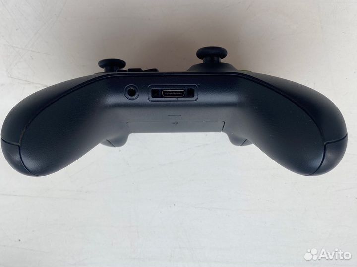 Геймпад с аккумулятором Microsoft Xbox Wireless