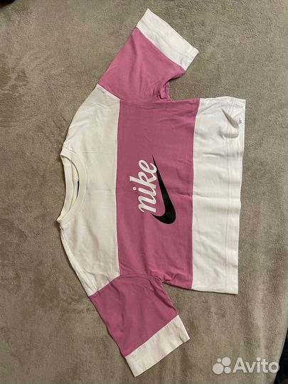 Футболка укороченная nike