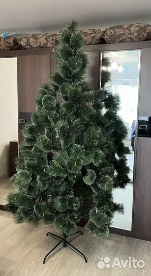 Елка искусственная