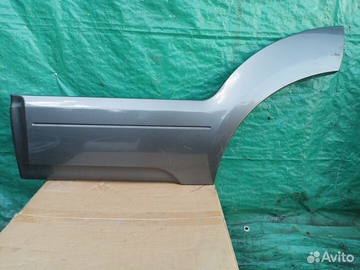 Накладка двери задней левой Kia Sorento 2006-2008