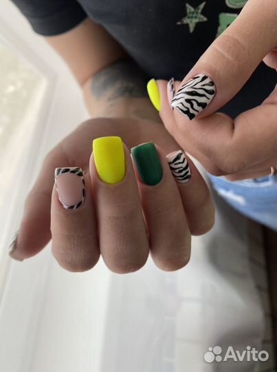 Маникюр/ педикюр в 4 руки