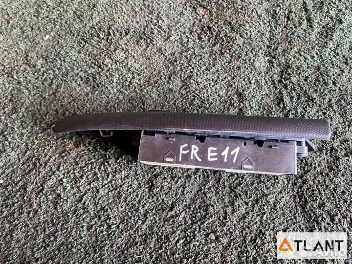 Блок упр. стеклоподьемниками передний правый niss