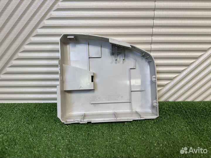 Крышка боковая правая RC2-5658, RC1-5635