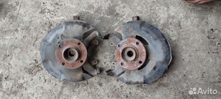 Передние поворотные кулаки Volkswagen jetta 2