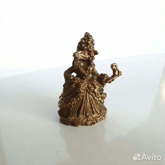 Статуэтки из бронзы