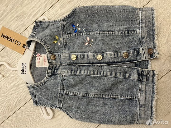 Джинсовая жилетка для девочки