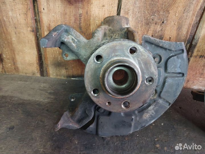 Повортный кулак октавия тур