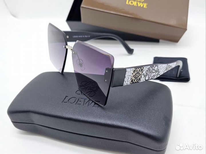 Солнцезащитные очки Loewe new сезона