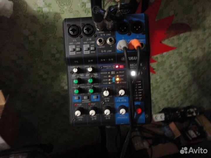 Yamaha MG 06 Х + JBL monitor +