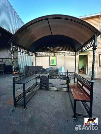 Беседка с мангалом