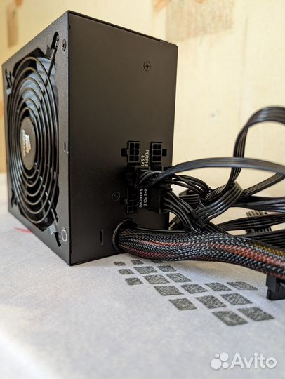 Corsair CX750M модульный Качественный блок питания