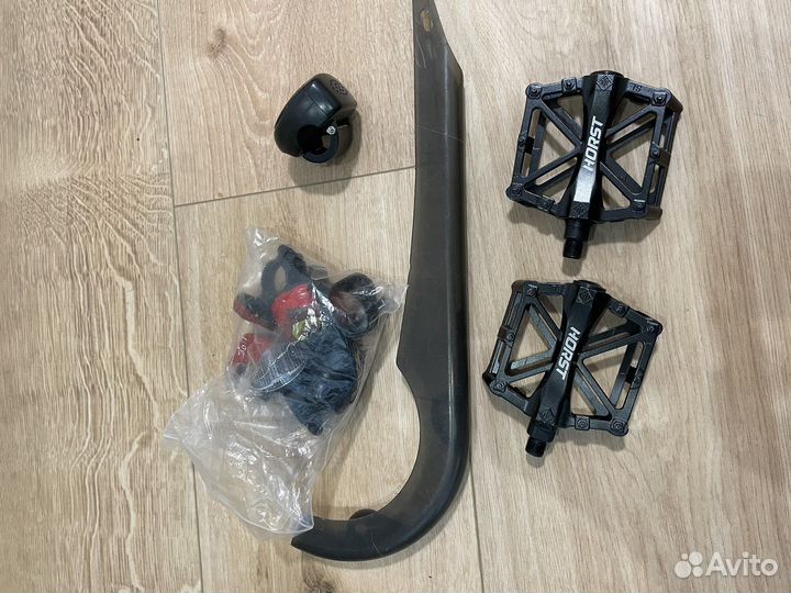 Шлем fox, перчатки fox, кателок, комплектующие