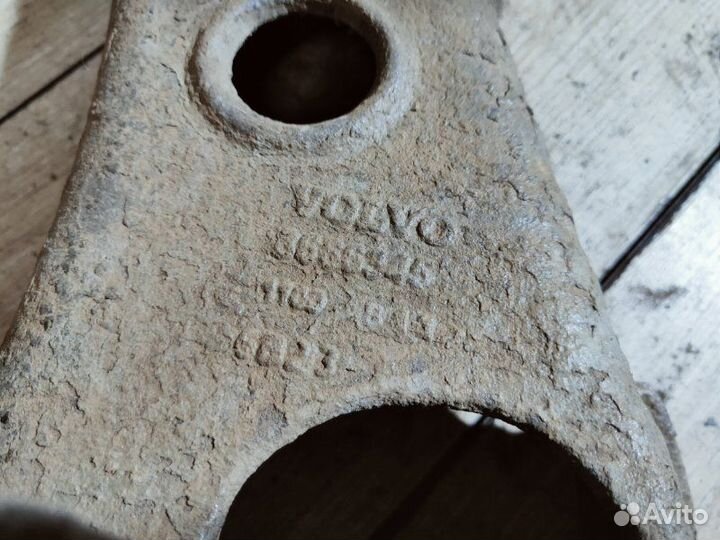 Рычаг задний левый Volvo Xc90 D5244T4 2006