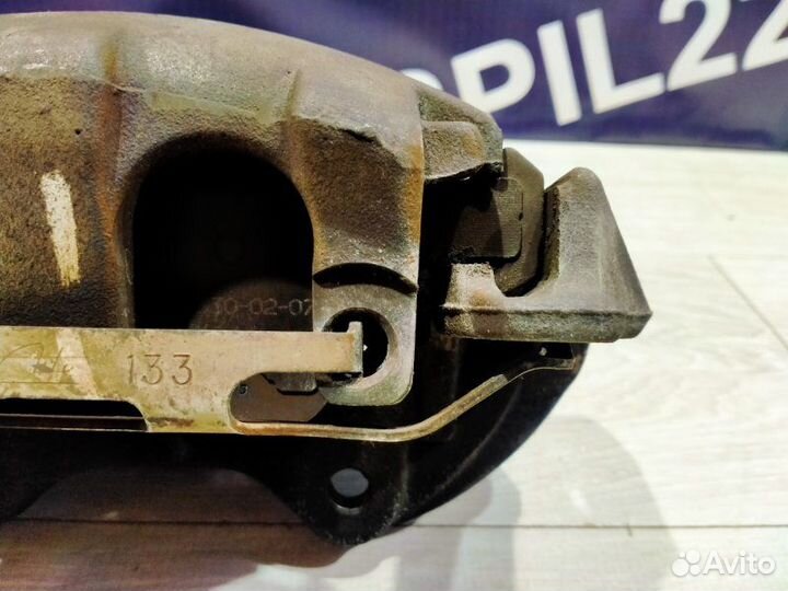 Суппорт передний левый Mercedes-Benz Ml 164