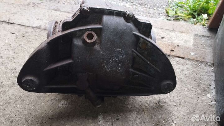 Задний редуктор бмв Е38