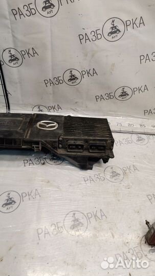 Корпус воздушного фильтра mazda 3 bk