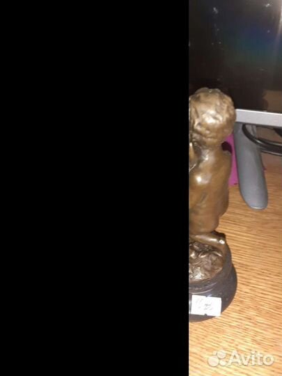 Девушки парные бронза