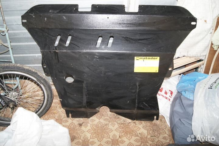 Продам защиту на пежо-эксперт новую