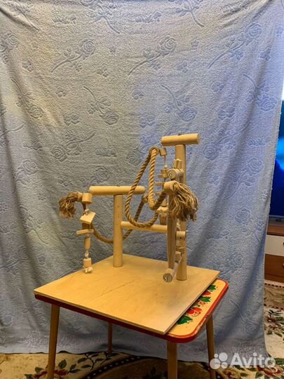 Игровые стенд для попугаев