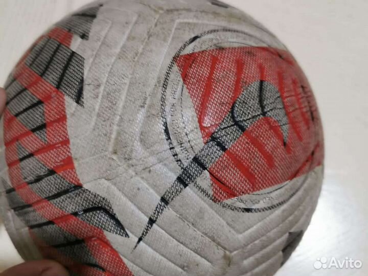 Футбольный мяч оригинальный не б/у 4 размер