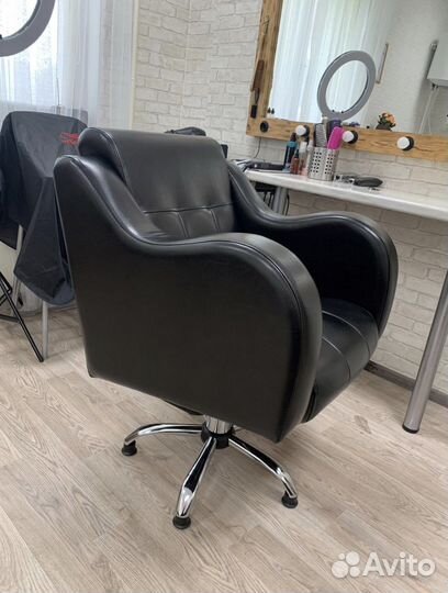 Кресло для парикмахера