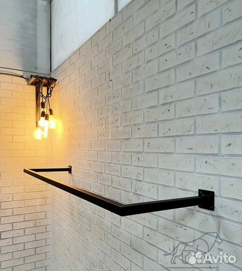 Вешалка для одежды настенная