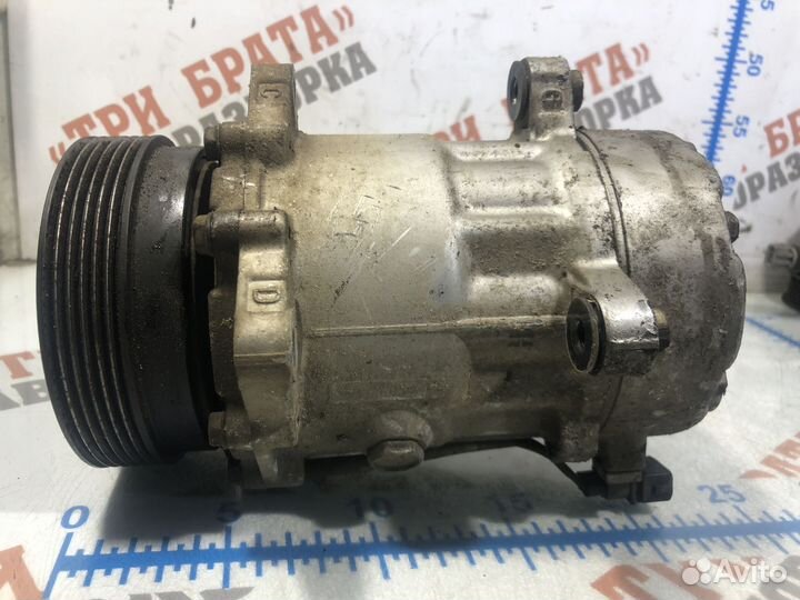Фольксваген Гольф Компрессор кондиционера воздуха
