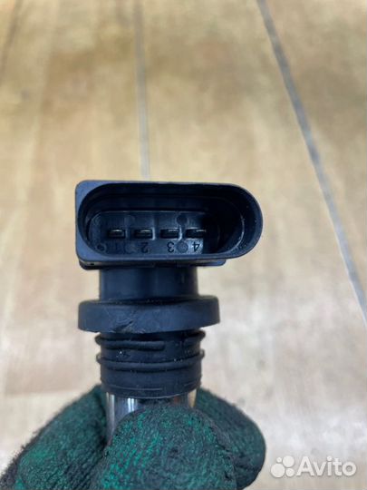 Катушка зажигания Volkswagen Golf 5 BLF 2005