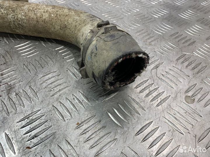 Патрубок интеркулера Volkswagen Touareg GP