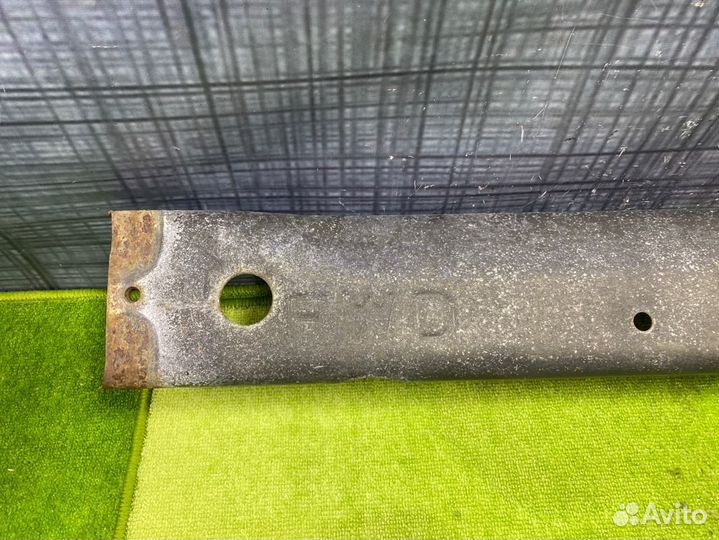 Крепление радиатора Chevrolet Trailblazer GMT360