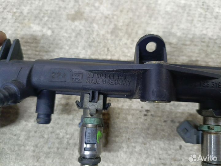 Топливная рампа в сборе Volkswagen 1.6 AEE