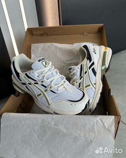 Кроссовки asics gel 1090