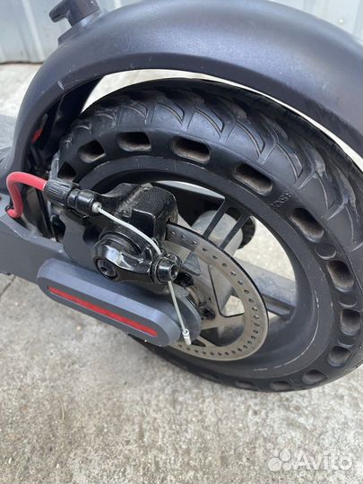 Электросамокат xiaomi m365 pro