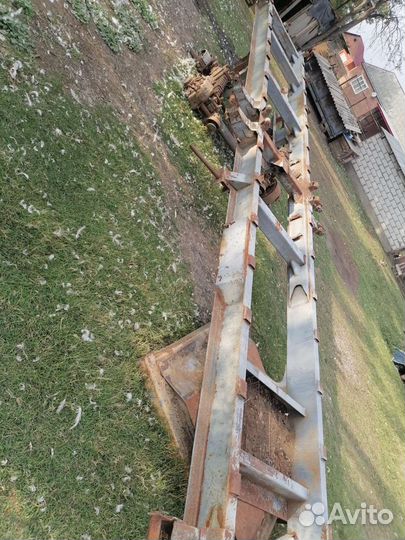 На тракторный прицеп