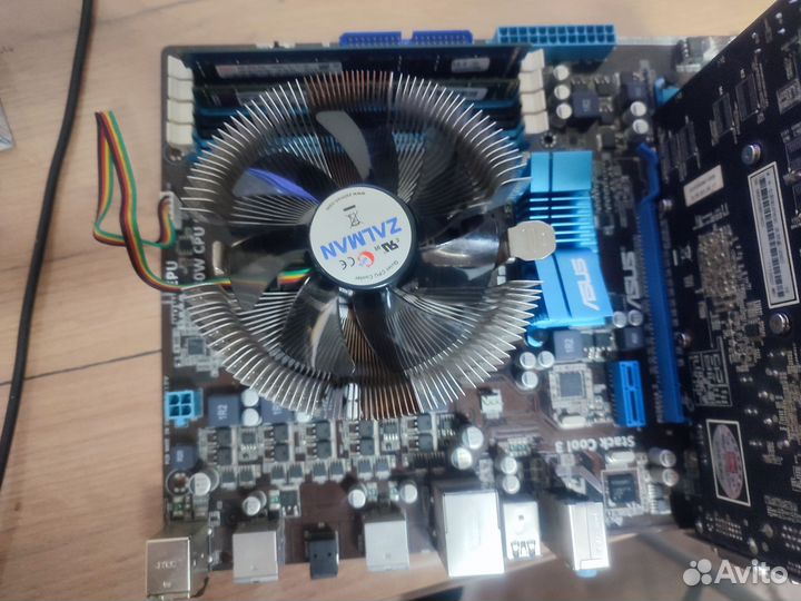 Материнская плата с процессором, памятью, видео